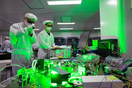 安徽合肥 光电科技公司激光生产车间闪耀创新之光